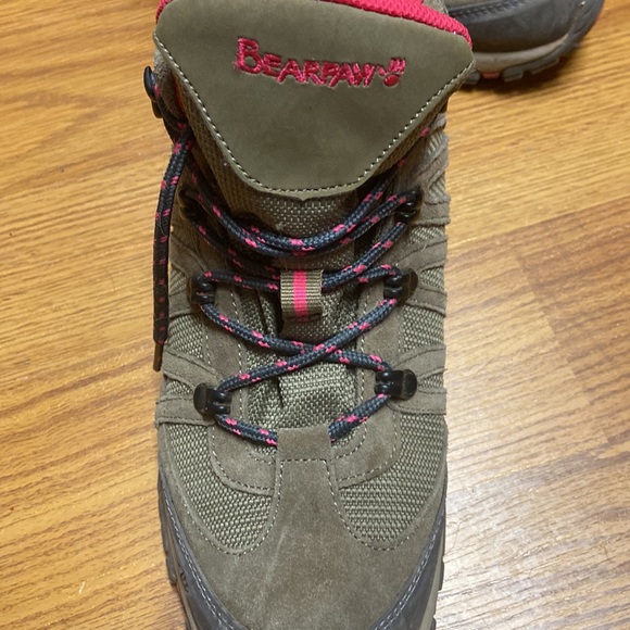 Corsica hiking boot—Bearpaw - Picture 2 of 4